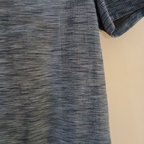 Under Armour Heatgear Fitted Short Sleeve/Heather Blue/Gray/Small?? - Picture 7 of 9